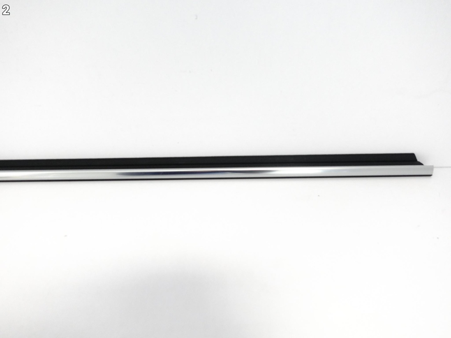 TOYOTA YARIS IV 4 19- moulding dust windows right front CHROM