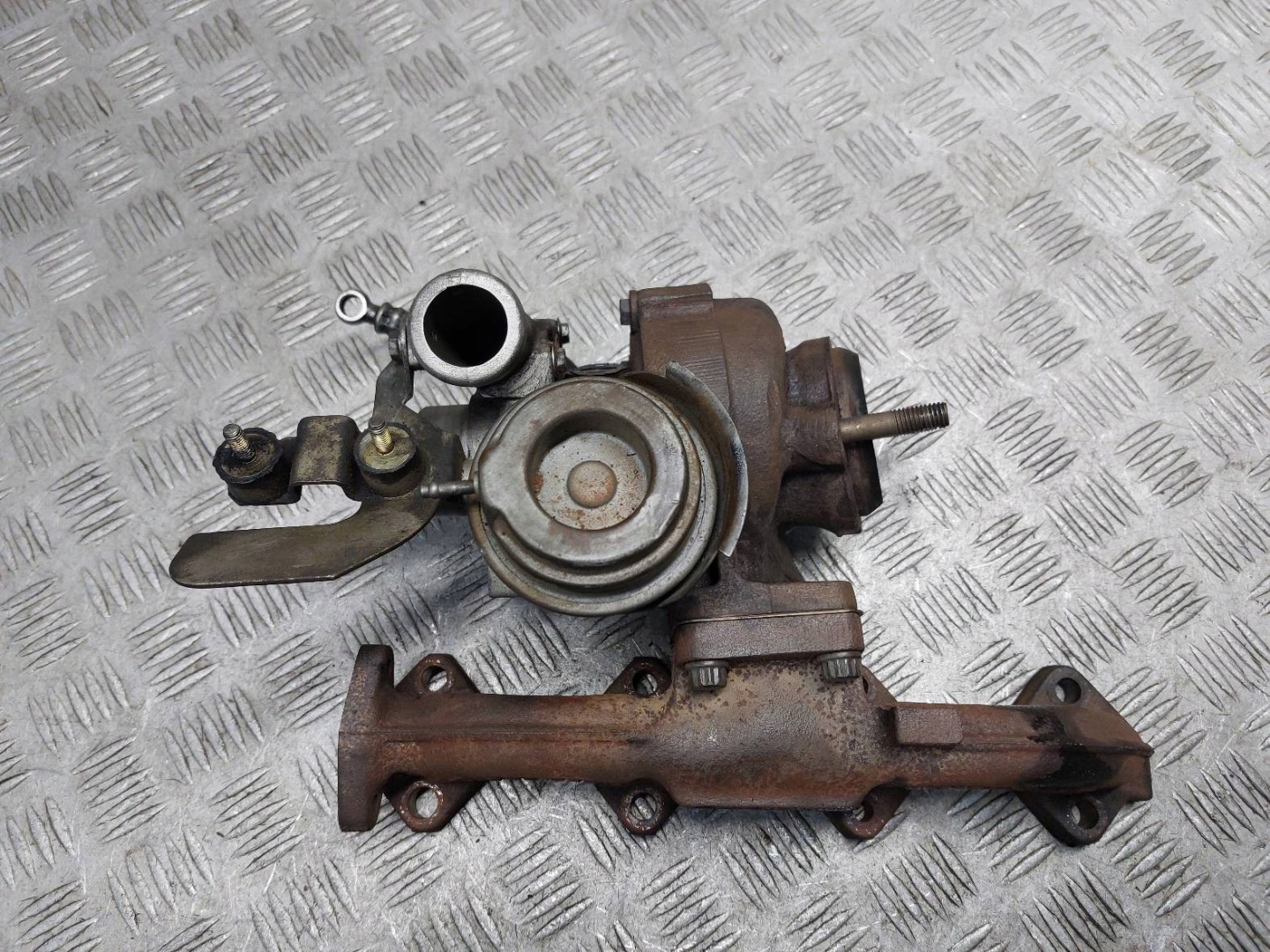 turbo TURBINA BMW E39 M47D20 520D 2245301