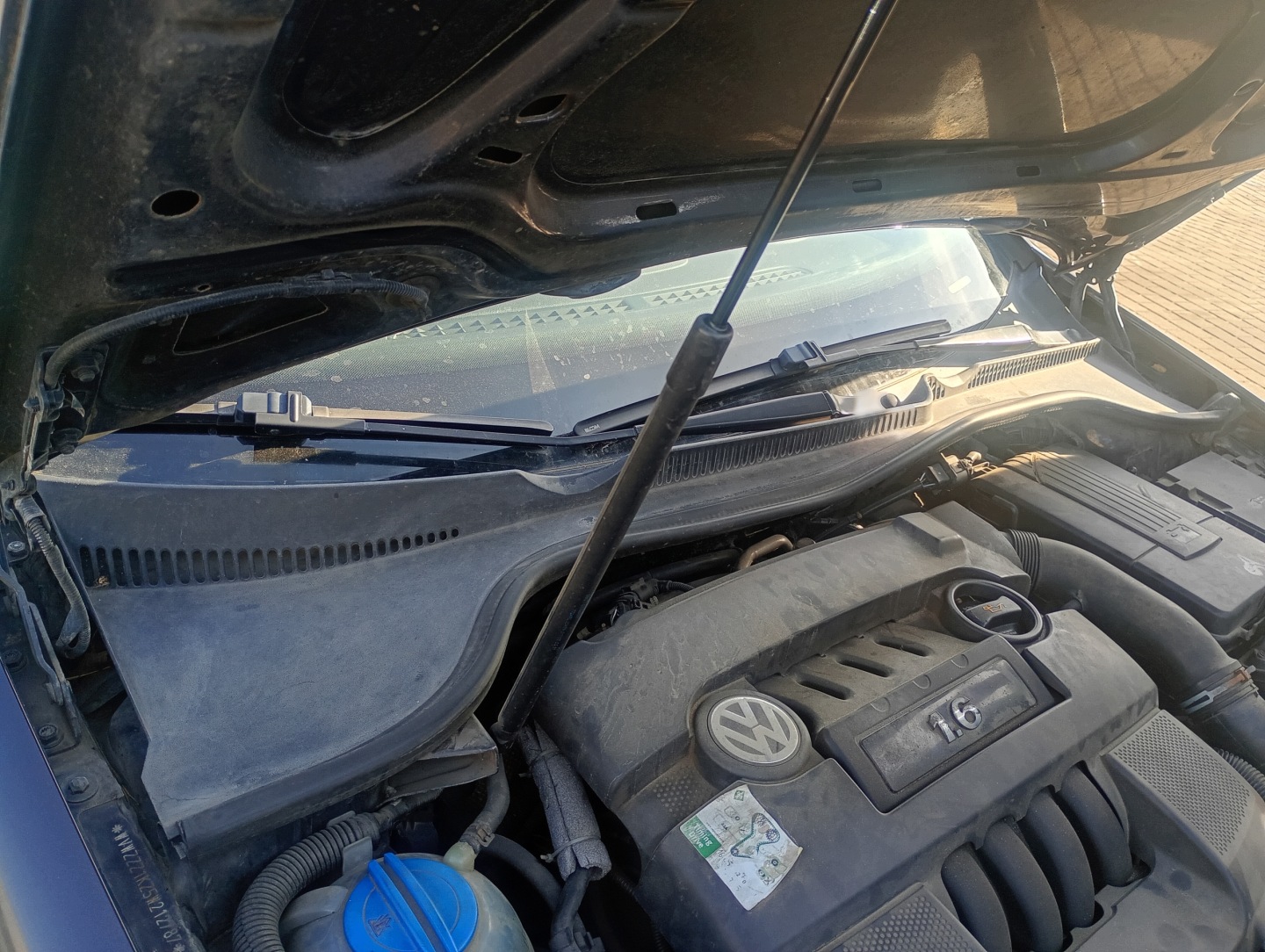 szelvedo alsokeret VW Golf V 5 04-08