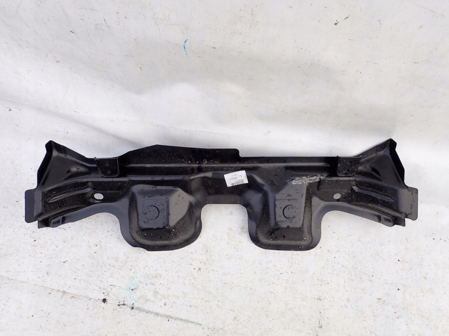 VW JETTA VII 7 18-> BURTA bar, wall rear part