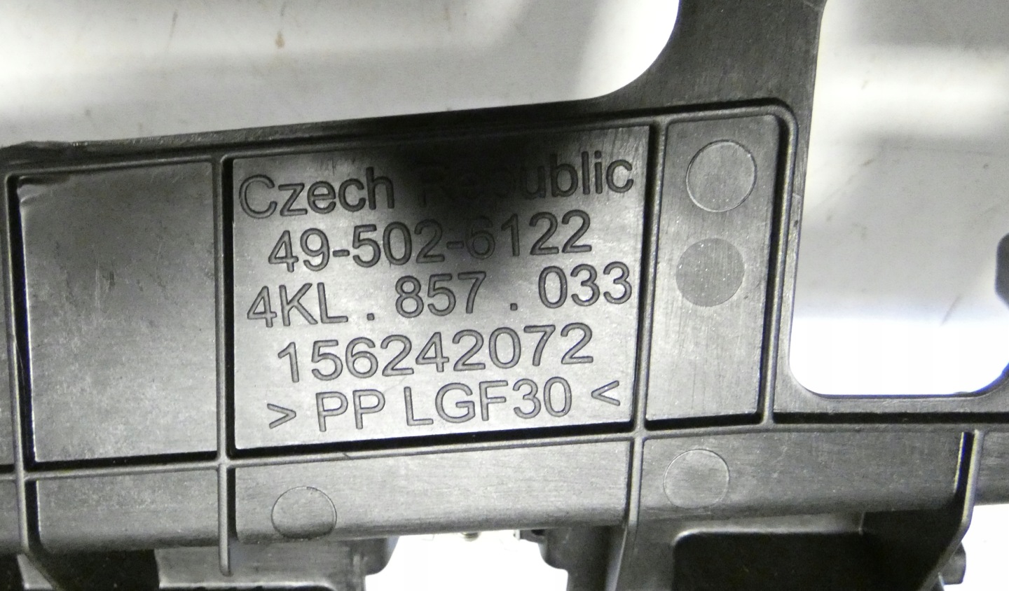 AUDI E-TRON Q8 4KL857033 dashboard instrument panel console cockpit