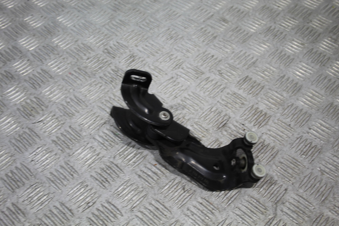roll door left rear part VW SHARAN II 7N0 7N