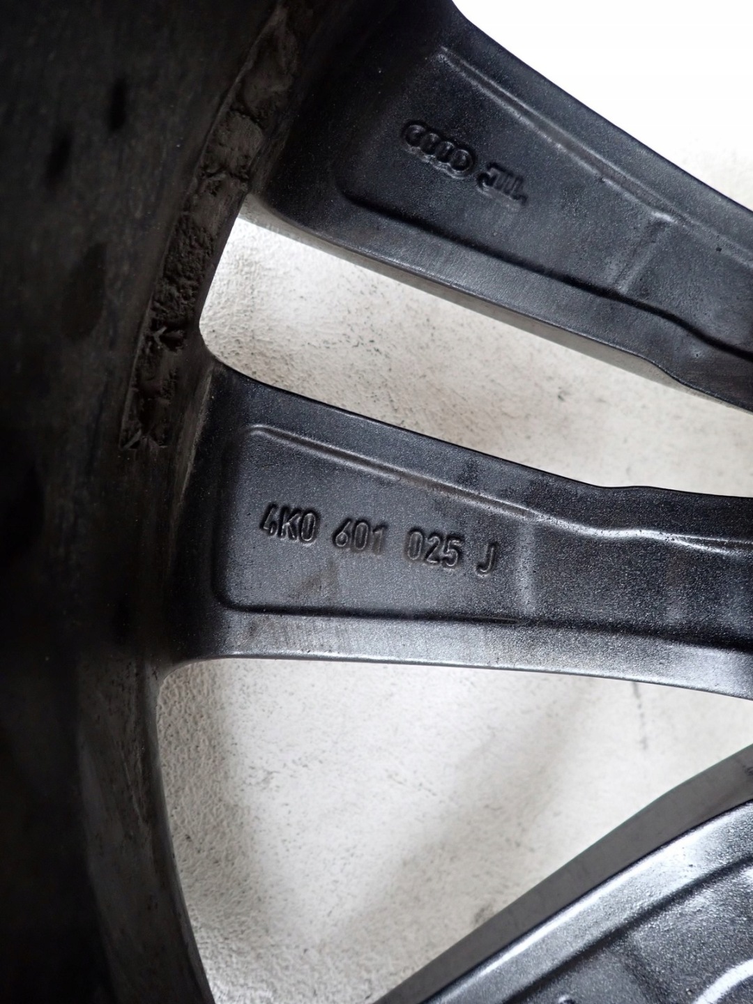 disk hliníkový AUDI A6 C8 4K 20 5x112 ET43 4K0601025J