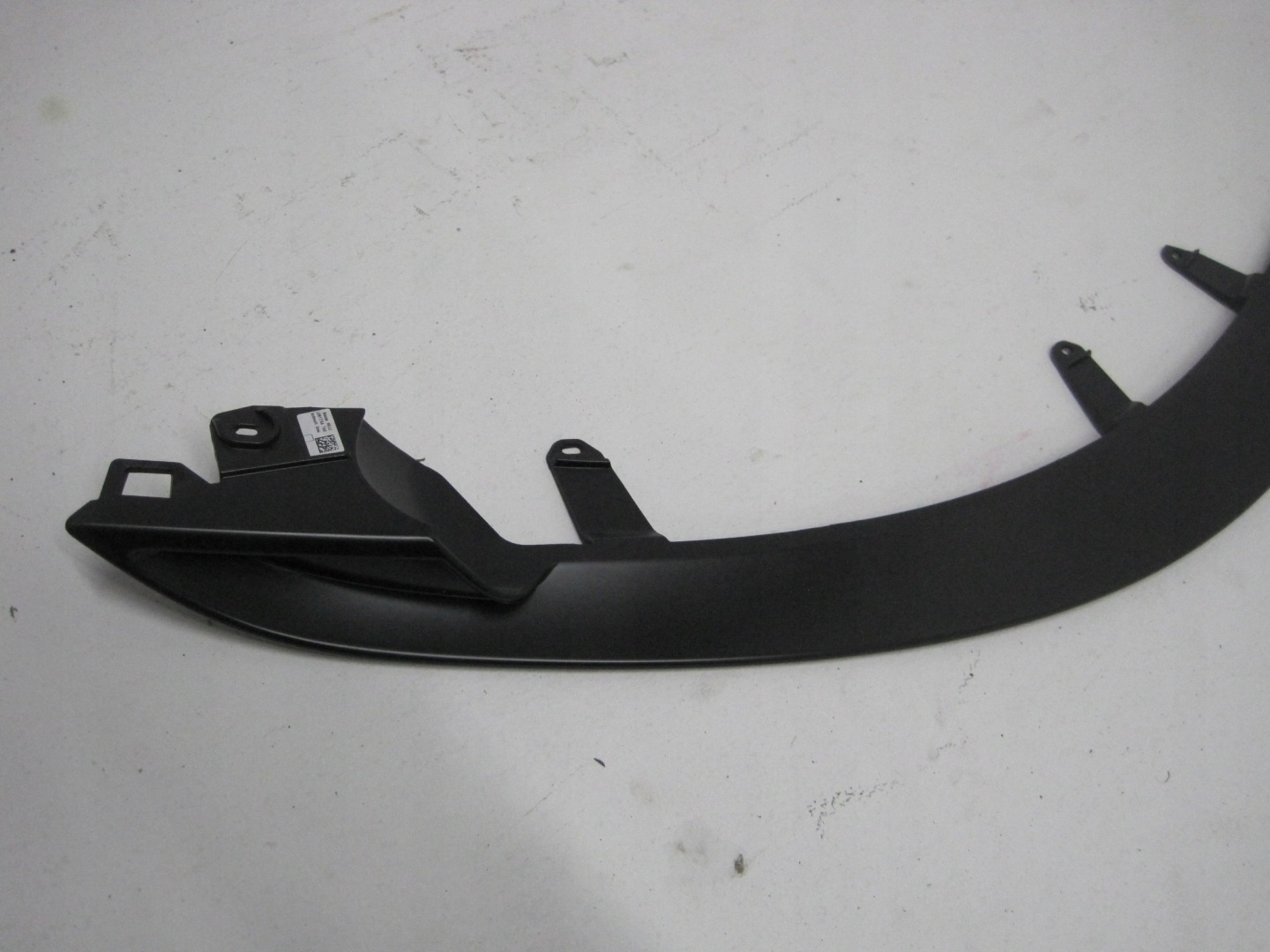 cap moulding bonnet LOGO PORSCHE CARRERA 992807823B