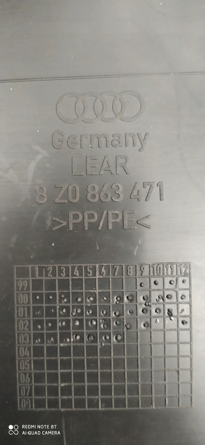 AUDI A2 Couverture Arrière Jupes 8Z0863471