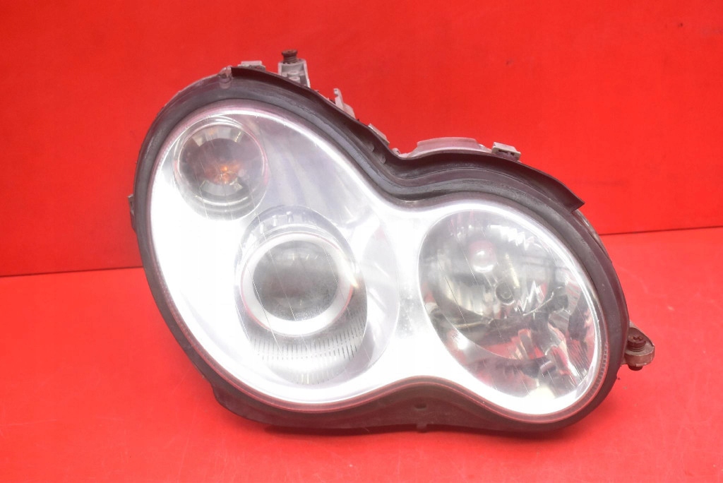 REFLEKTOR right light front XENON EU A2038203861 MERCEDES C-KLASA W203