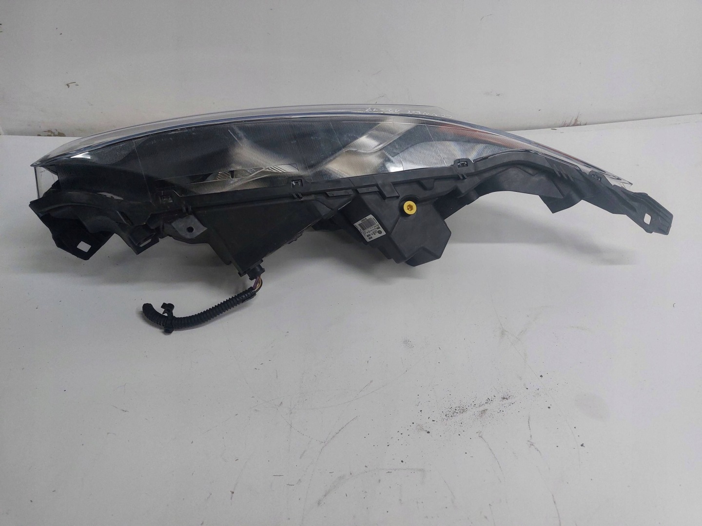 FORD TOURNEO CONNECT MK2 13-18r light right front FT11-13W029-DB