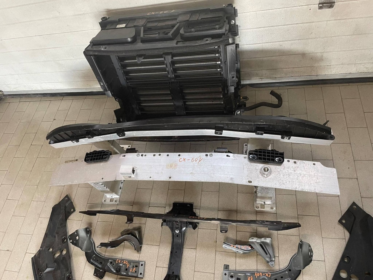 Komplet radiatore traversa Mazda CX-60 2.5 E-SKYACTIVE PX2815P10 nr: Y