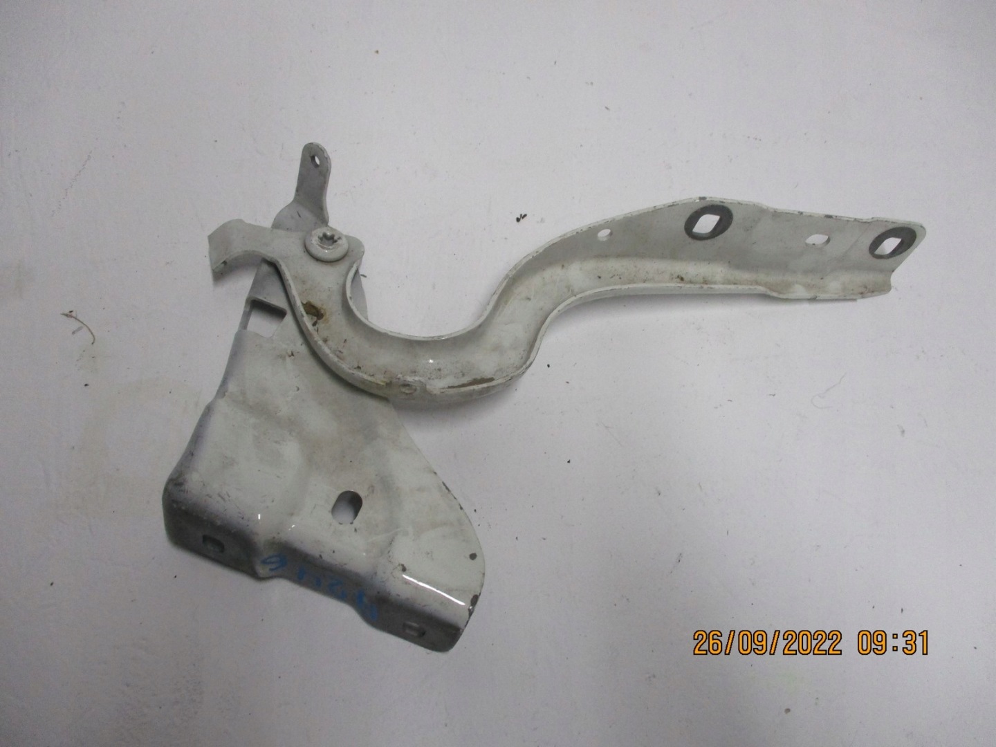 hinge bonnets MERCEDES B klasa 246 A2468800328 0428