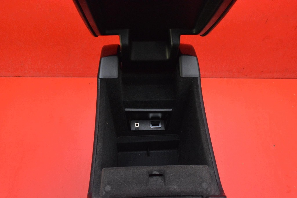 TUNEL media bracciolo EU 39864988 VOLVO XC60 1 e 08-13