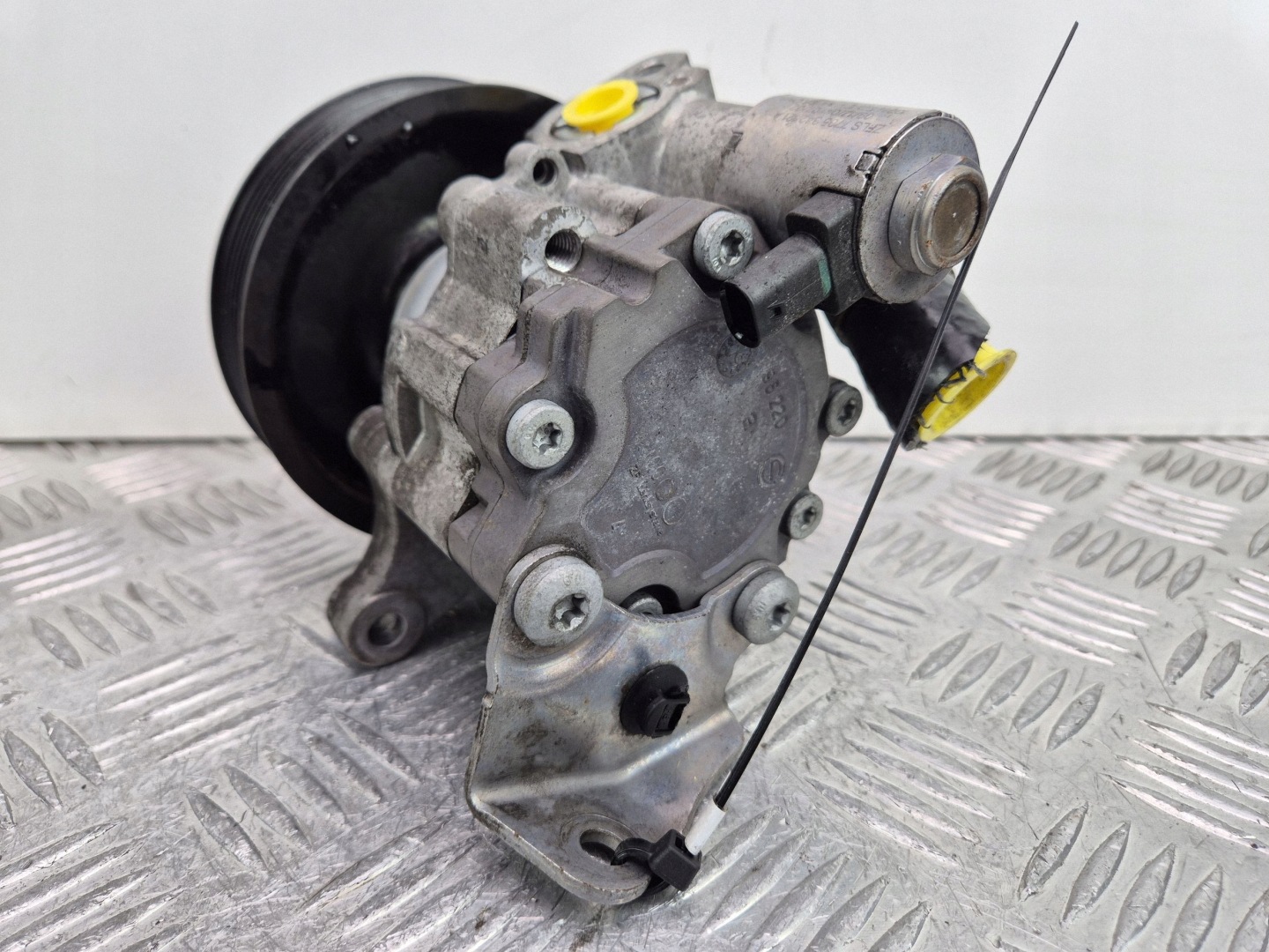 Mercedes E300 CDI W212 servo pumpa OM642 A0064664801