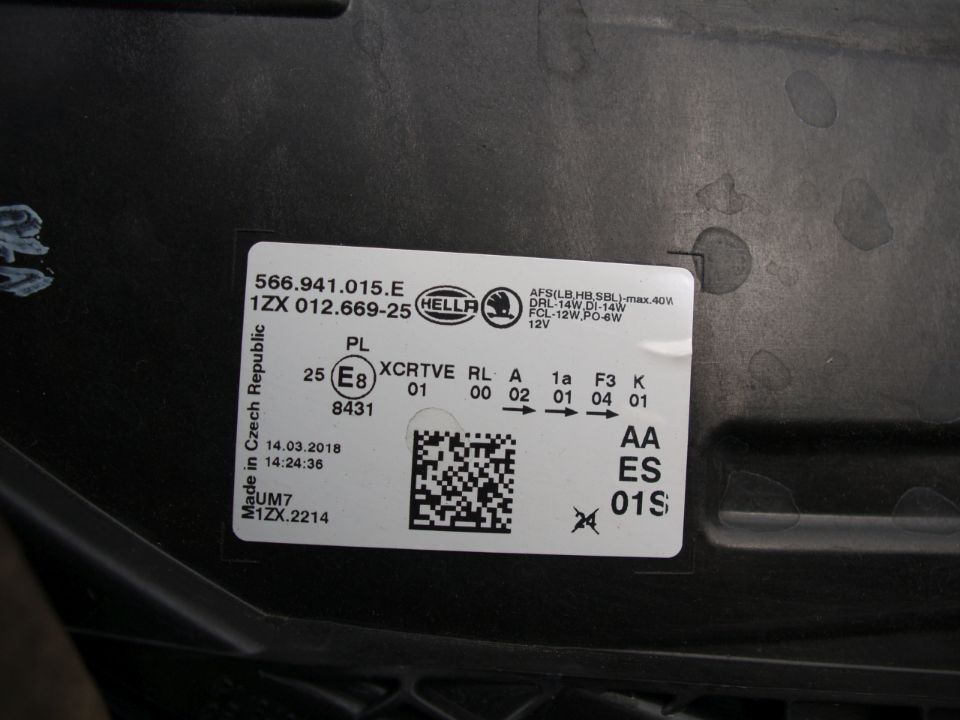 Skoda Kodiaq Reflektor links Licht links Fullled