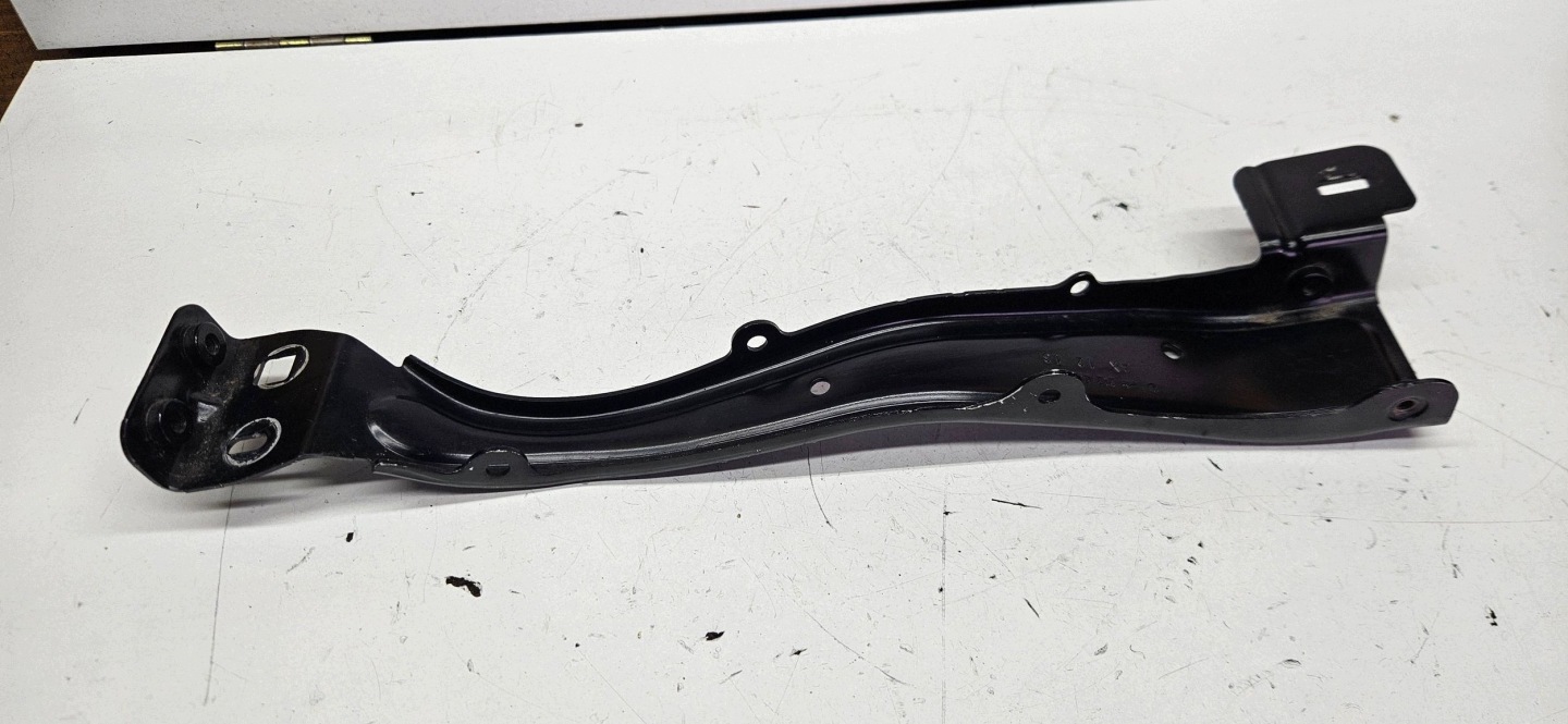 Mercedes E klasa 212 support lights holder okular right 212620030