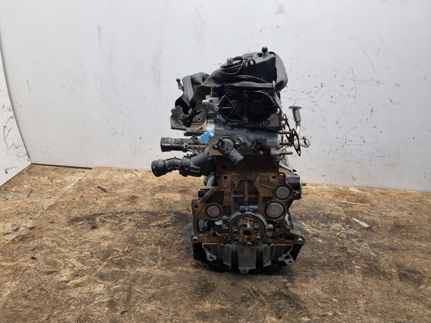 engine CRB VW GOLF VII A3 8V OCTAVIA III LEON III 2.0TDI unprotected pillar