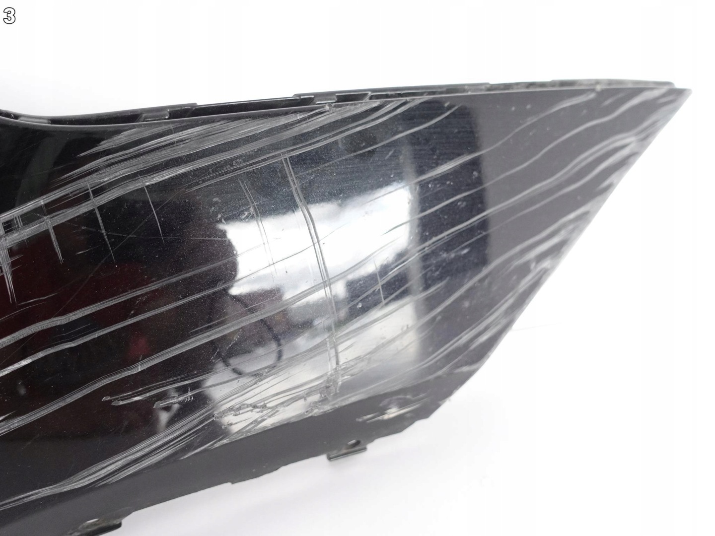 VW TOUAREG III 760 18- moulding bumper front right