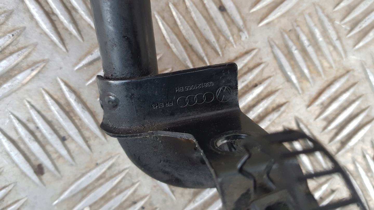 AUDI A4 B6 1.9 TDI cijev MAGISTRALA vode 038121065BH