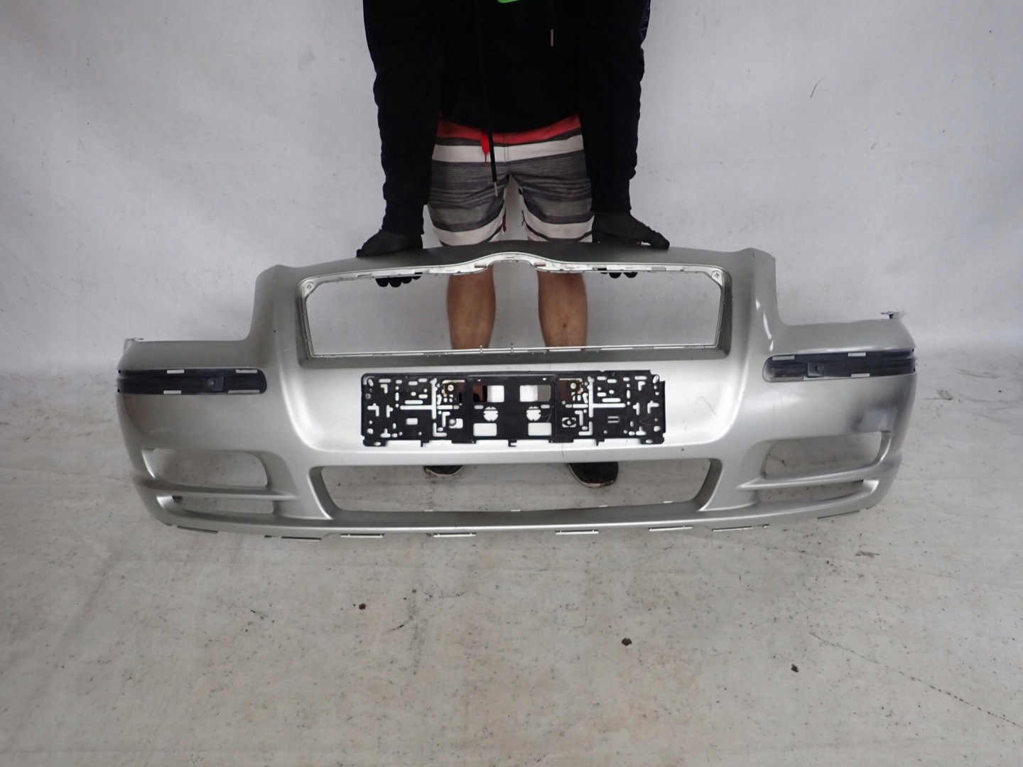 TOYOTA AVENSIS II 2 T25 03-06 bumper front front