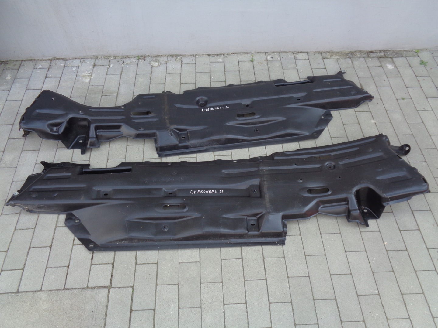 cover chassis left right JEEP CHEROKEE V KL