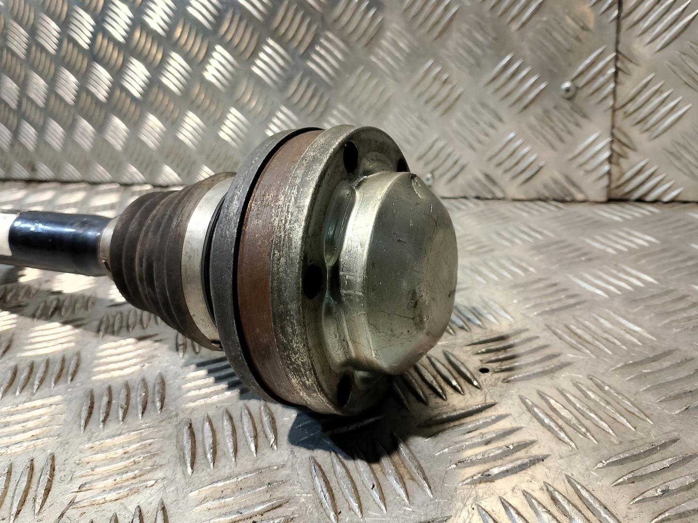 semi-axis left front AUDI TT 2.0 TFSI 8J0407761A