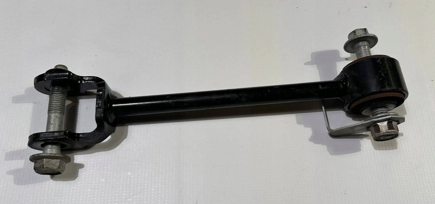 arm rear part rear right left Ford Expedition 2018 - 2022