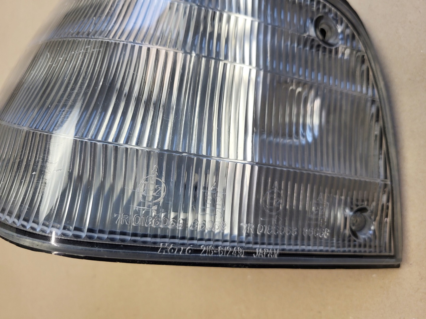 indicator blinker light front left MAZDA 323 BF 3 OE KOITO