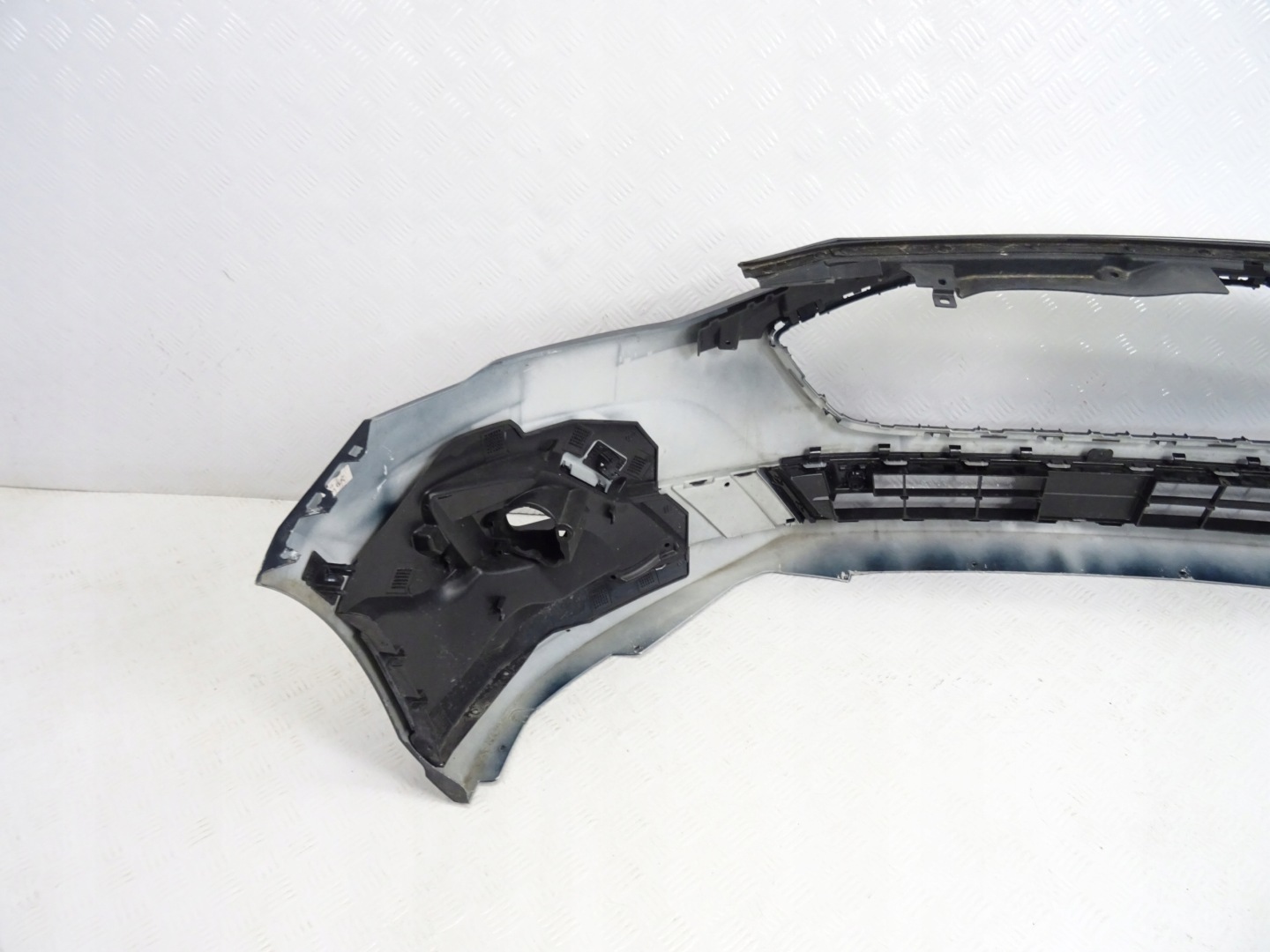 FORD FOCUS MK4 IV VINGALE nárazník predok predný