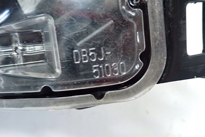 MAZDA 2 14- reflektor pravý světlo pravá
