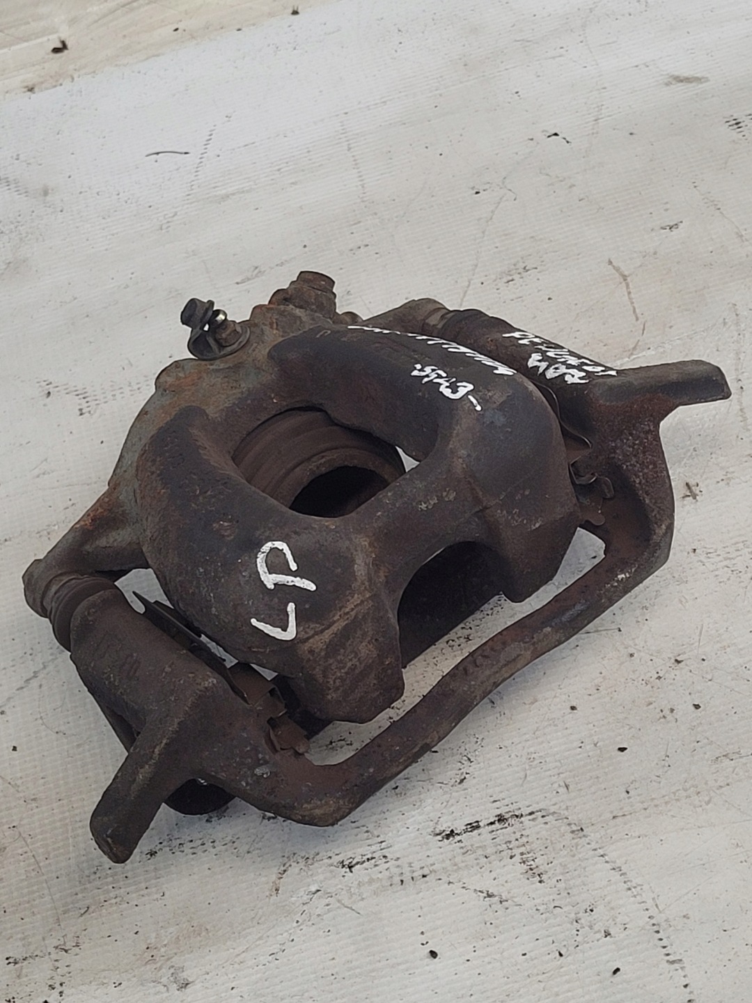 caliper brake left front JARZMO PEUGEOT 407 SW 1.8B 05r.
