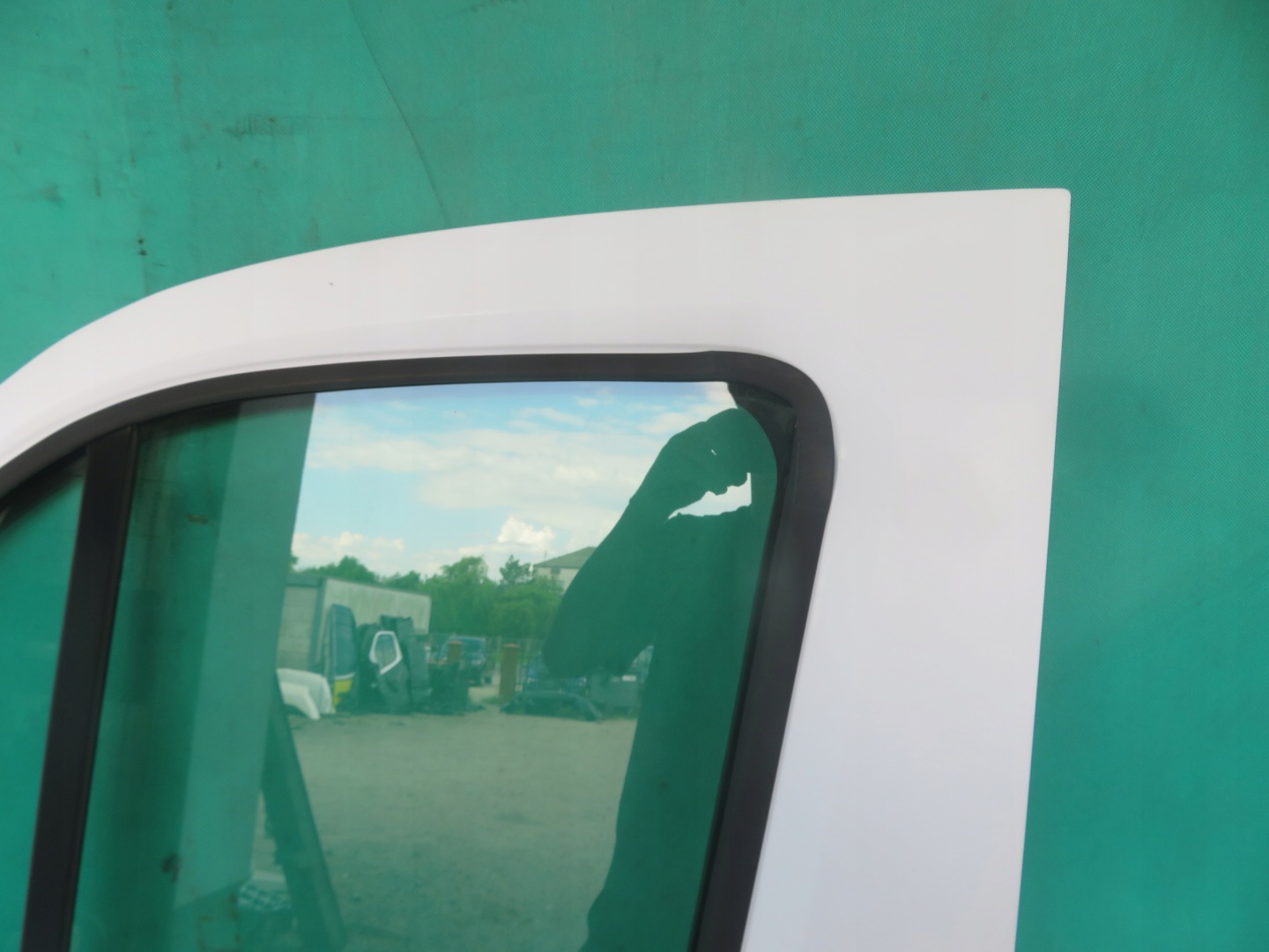 door left front FORD TRANSIT MK8 21R