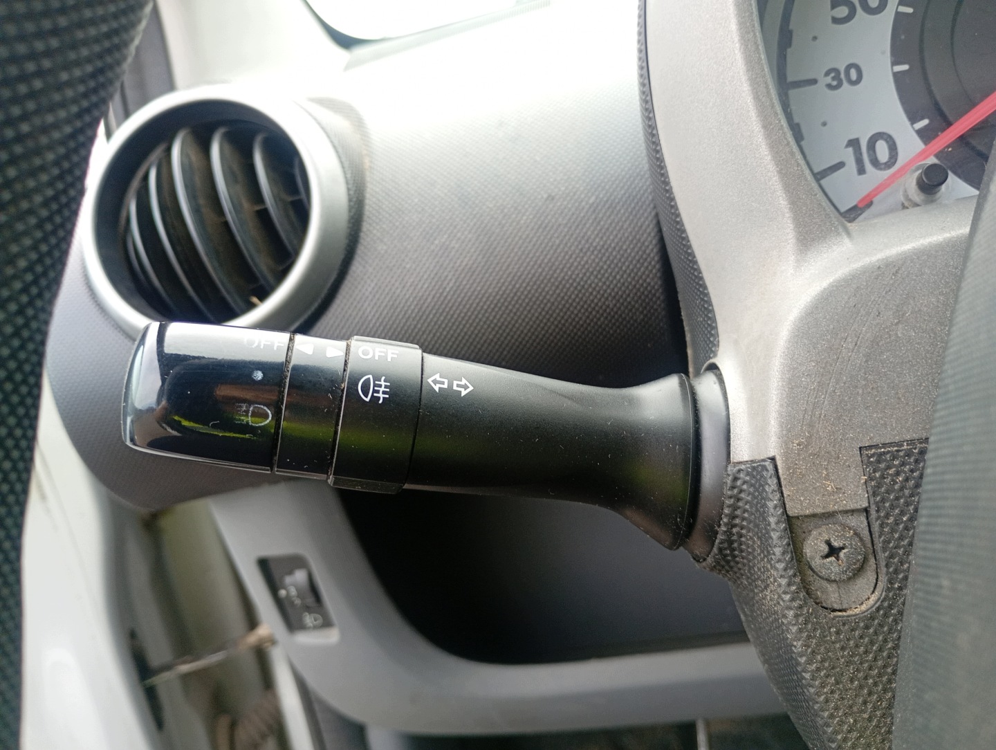 Interrupteur commande phares feux zespolony Volant Citroen C1 05-14 1.4 HDI
