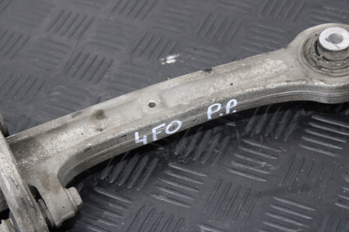 arm right front AUDI A6 C6 4F0 4F9