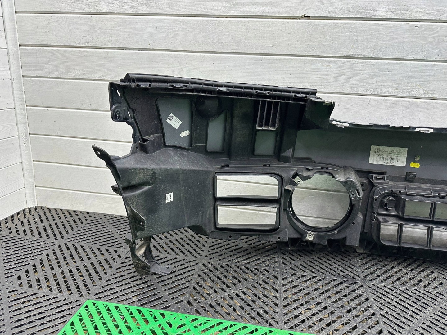 front bumper front Mini Cooper Countryman F60 KOMPLET SLIZGOW 7390520