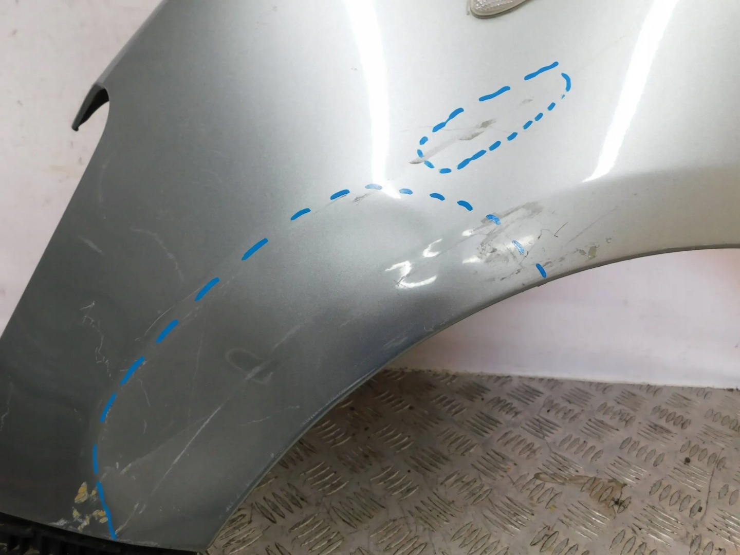 fender front front left TOYOTA YARIS II 2