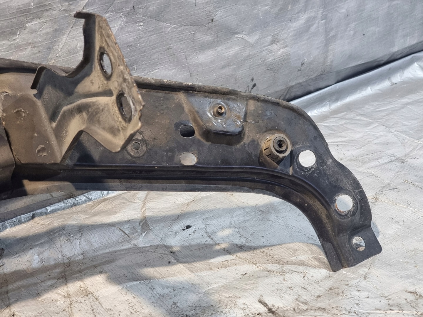 support panel for radiators pillar RENAULT LAGUNA II 02r