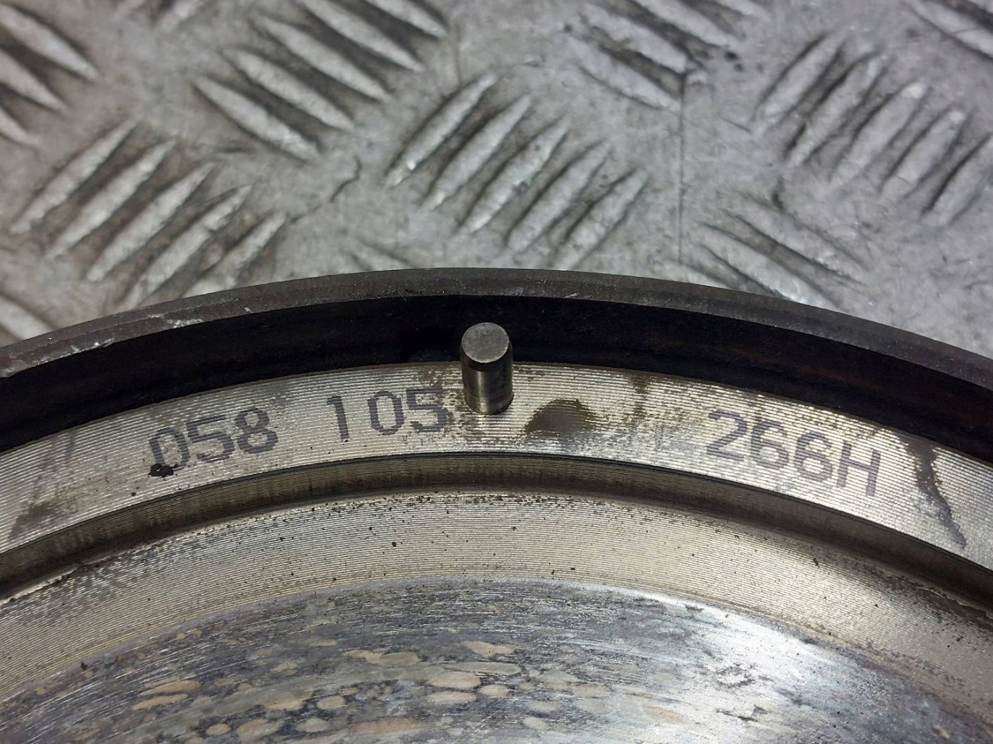 VOLANO USATO + di pressione AUDI A4 B6 1.6 8V 058105266H