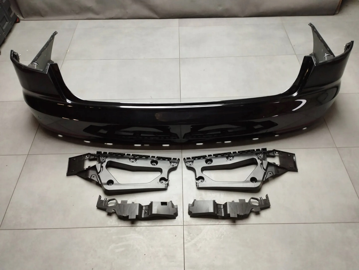Audi A8 4N D5 bumper rear part PDC LY9B 4N0807511A