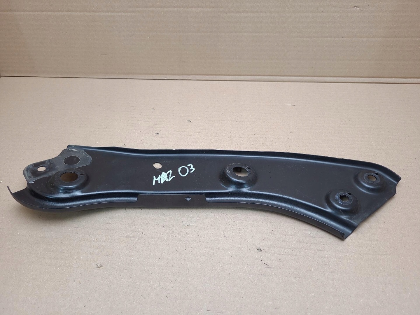 Halter Leuchte Volkswagen Touran 2nd facelift 2011