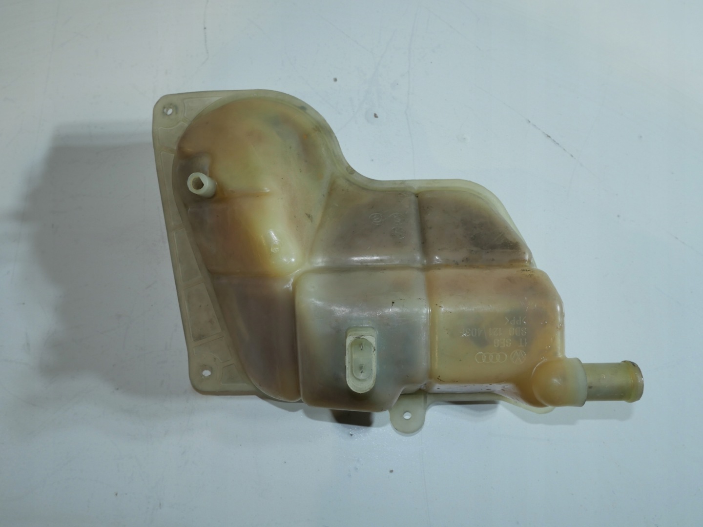 Réservoir eau VW AUDI SKODA 8D0121403F