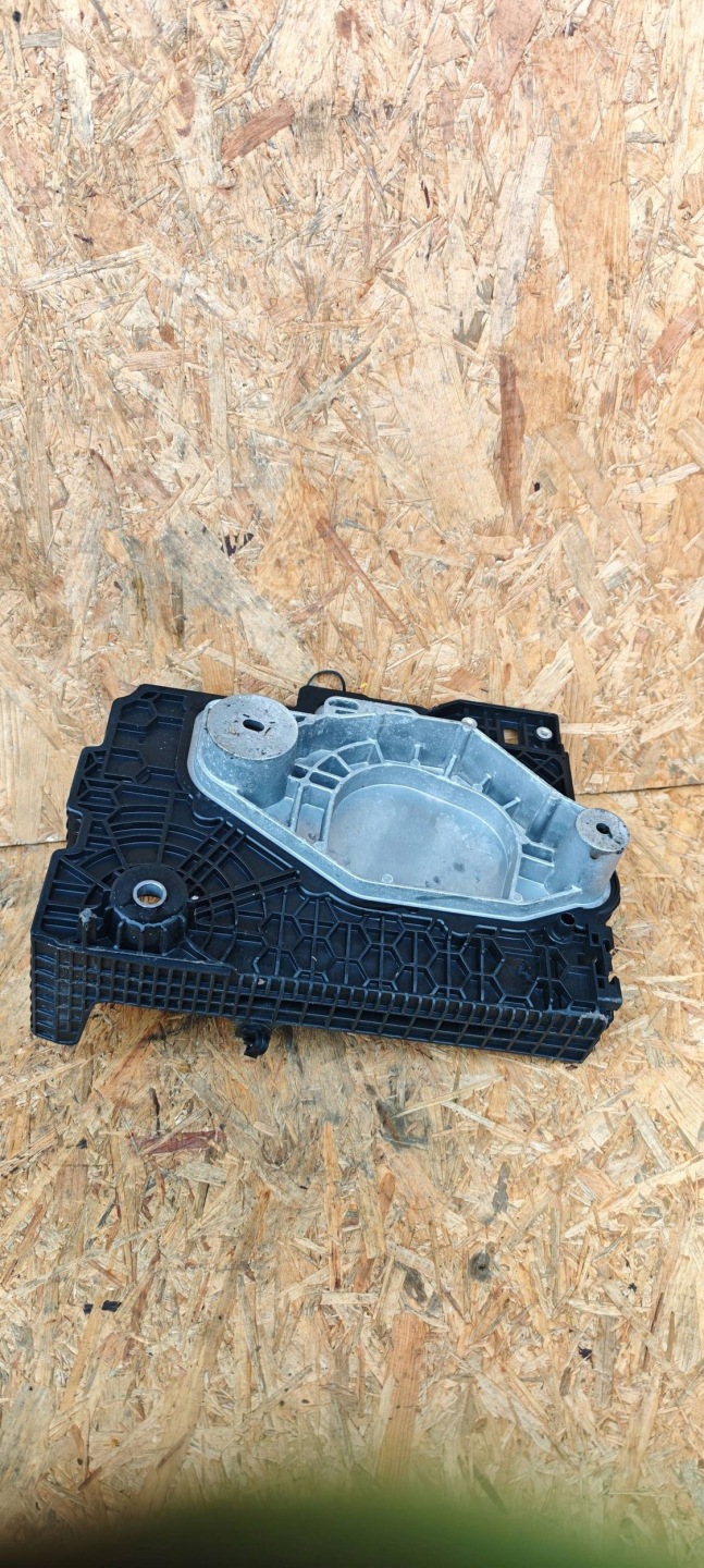 držač akumulatora Renault Clio V P1011233