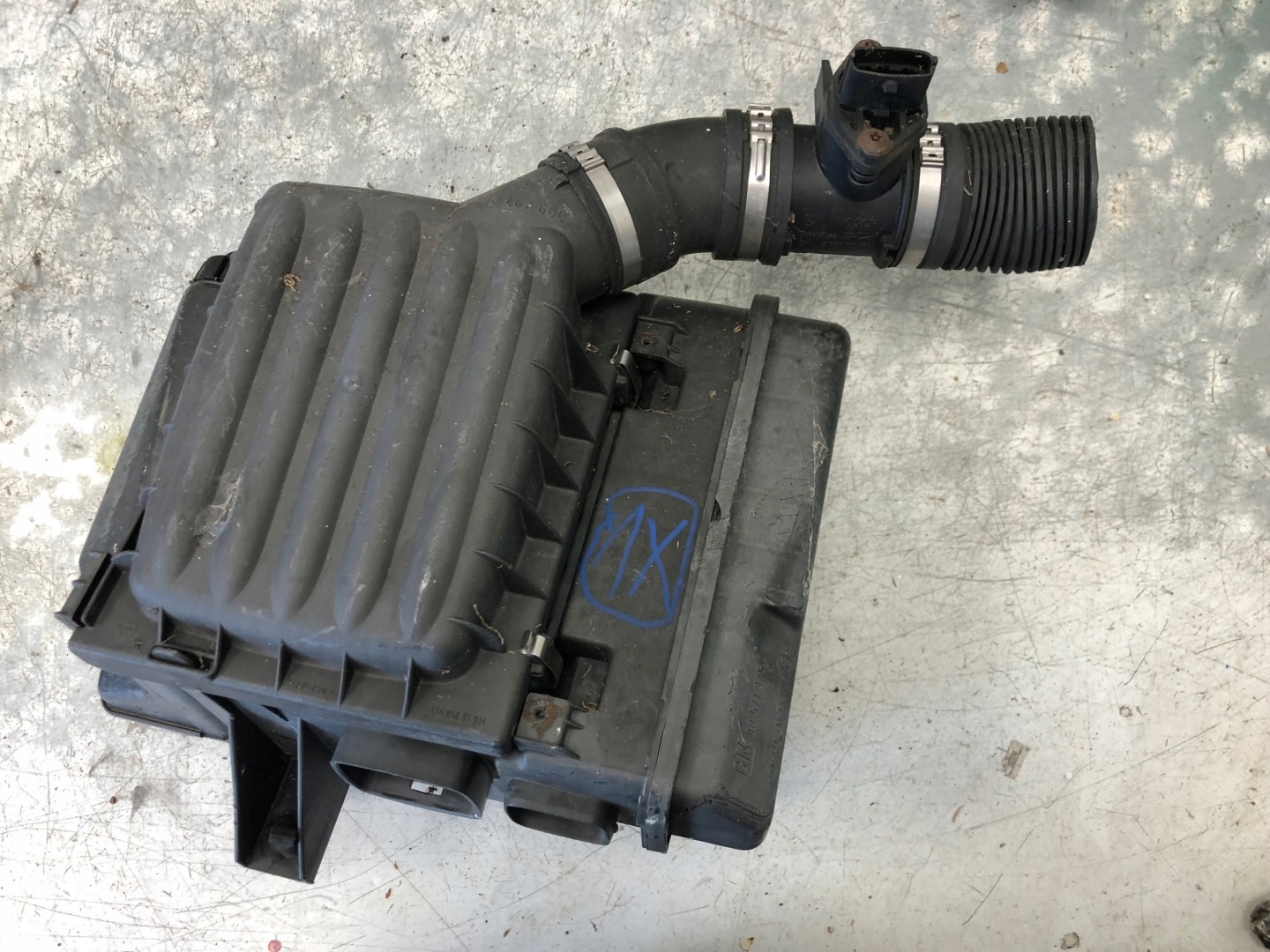 Gehäuse filter luft OPEL CORSA B 90571327