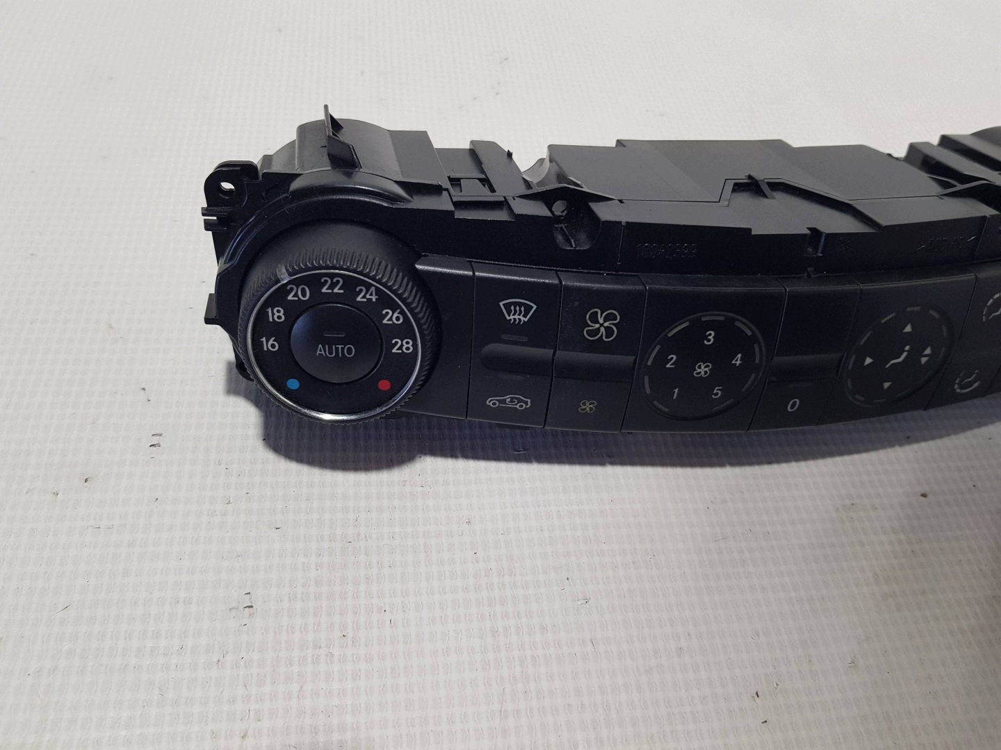 commande de climatisation KLIMY alimentation d'air MERCEDES CLS W219 2198300185