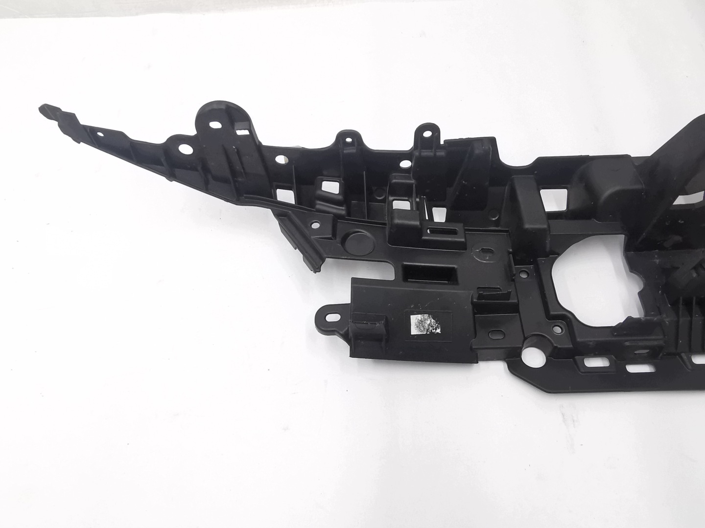 wall support front of a bumper GRILLA TOYOTA COROLLA E21 / 53114-02530