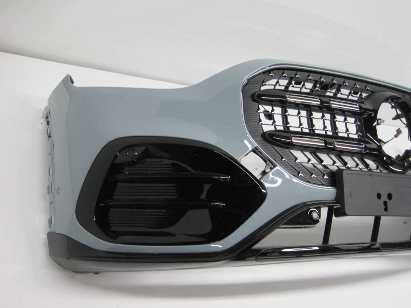 front bumper MERCEDES GLB A244 6 PDC 26R front NR 386