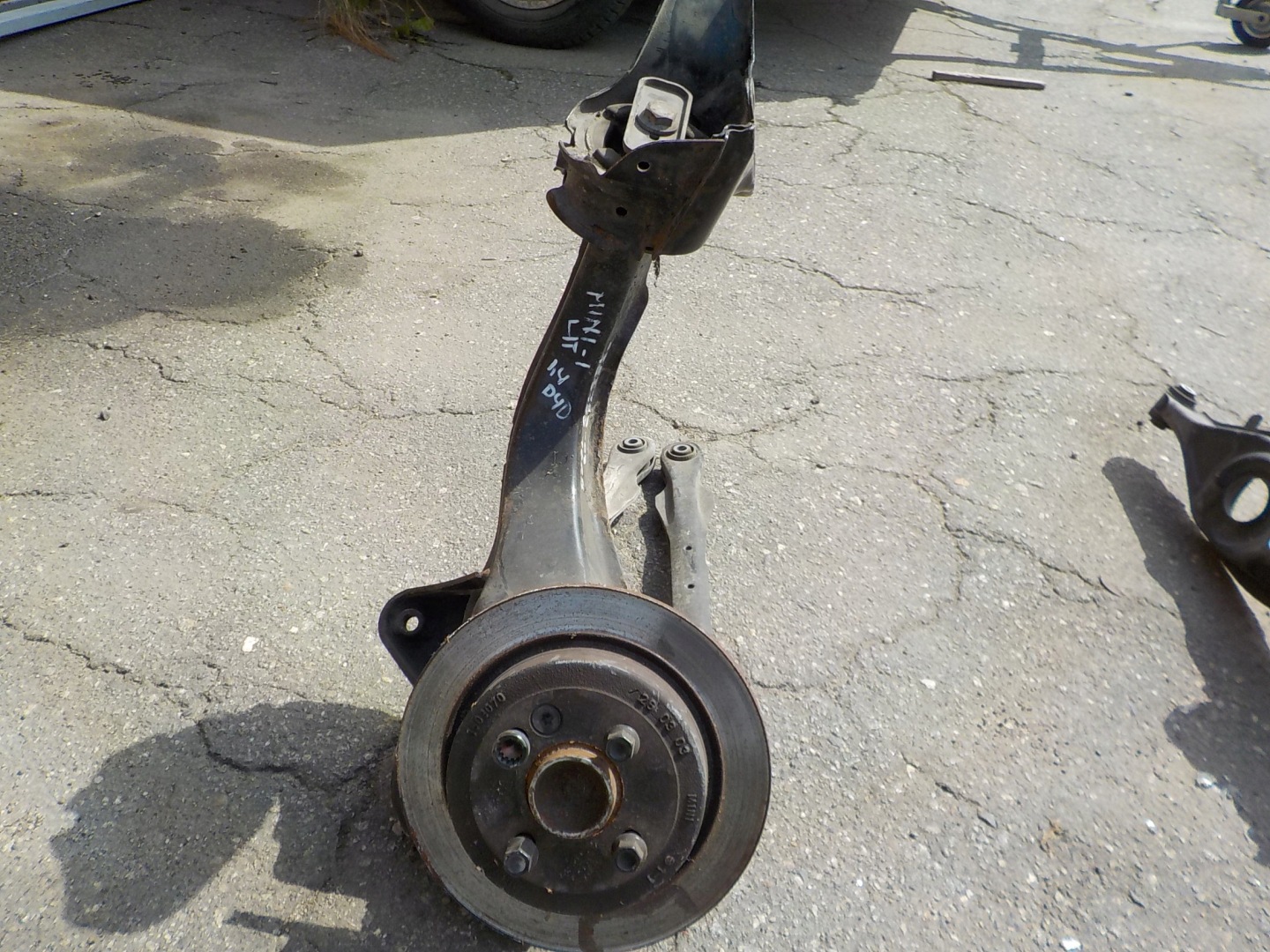 swing arm left rear part mini one R50 1,4 d4d