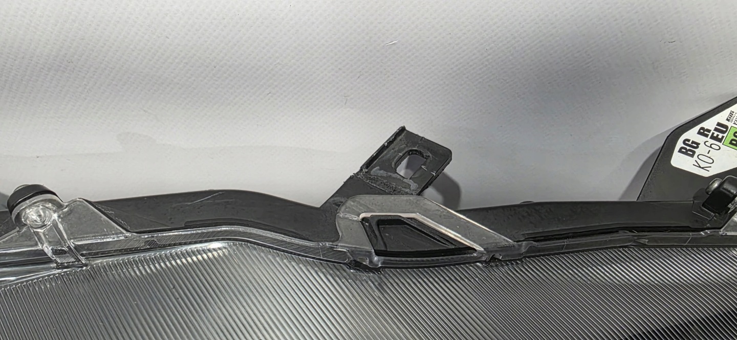 light right front lens TOYOTA YARIS IV 20- original K0-6EU