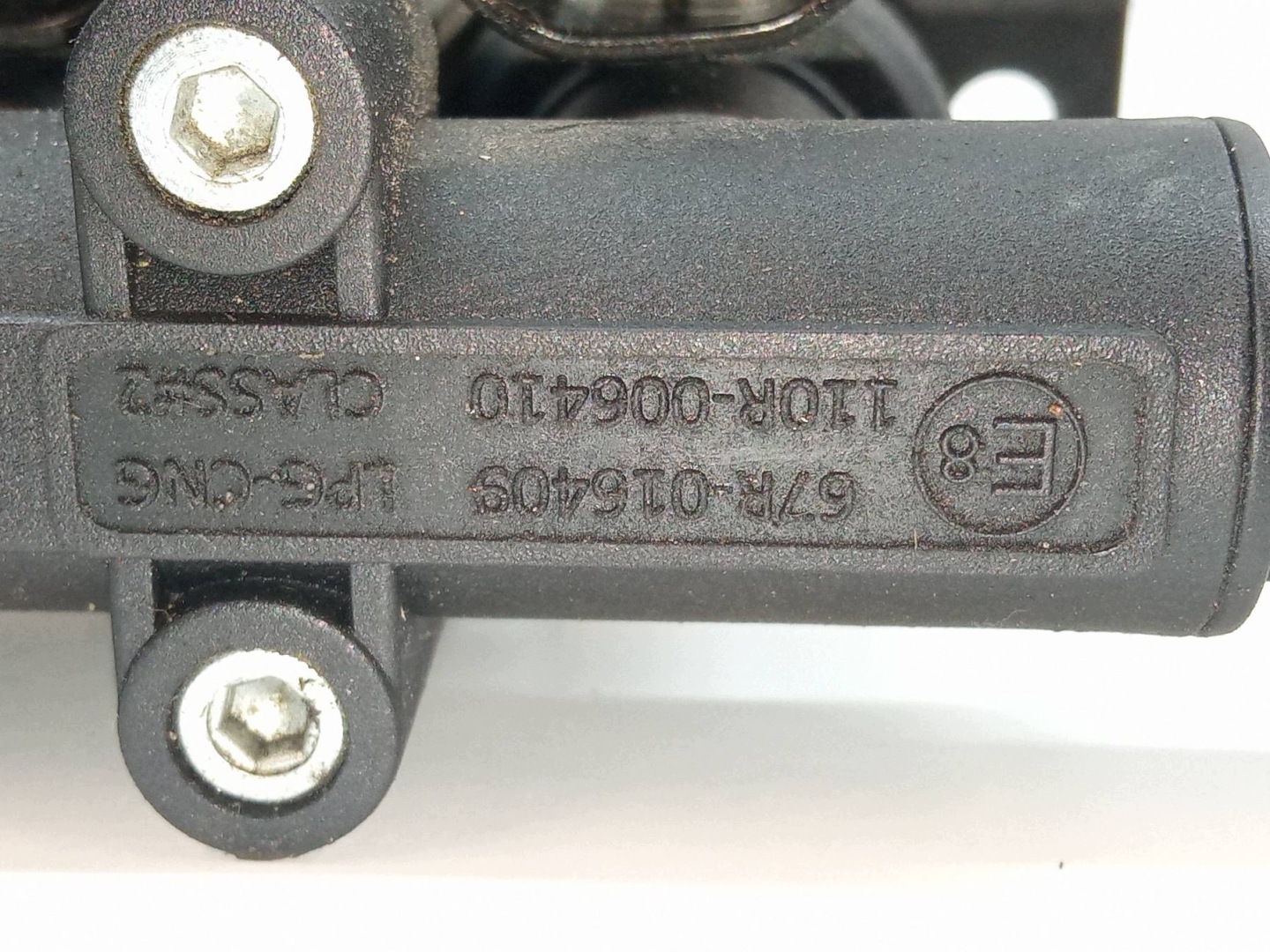 rampe injection LPG 67R016409 Ford Mondeo Mk3 (2000-2006)