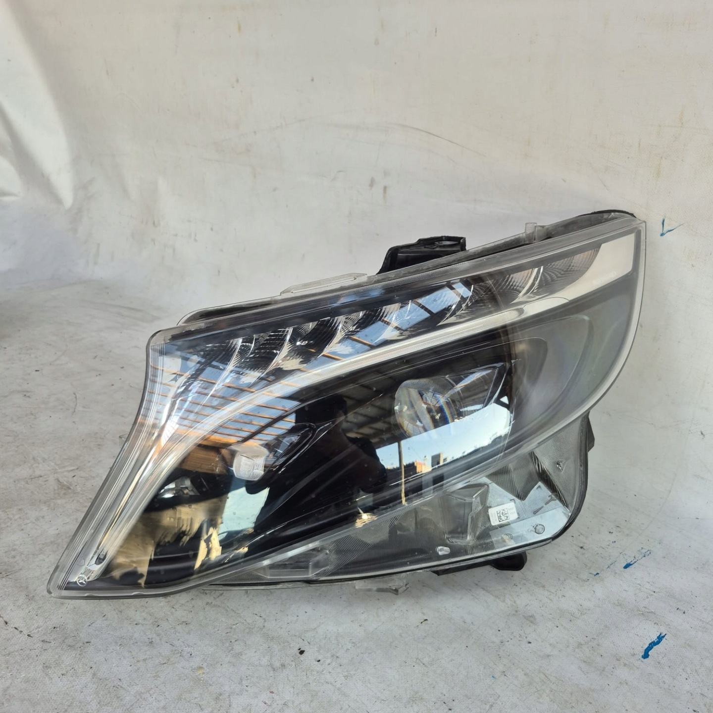 MERCEDES VITO V-KLASA W447 light left front front FULL LED A4479063201