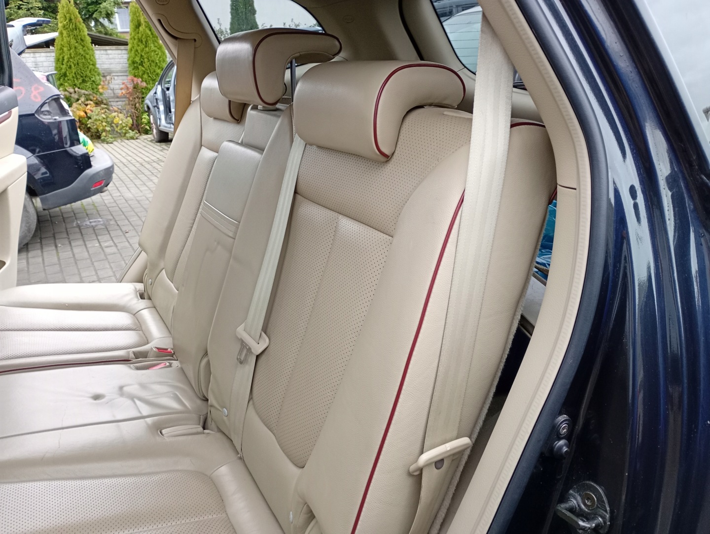 Hyundai Santa Fe 2 II 06-12 Sitz hinten heck Leder