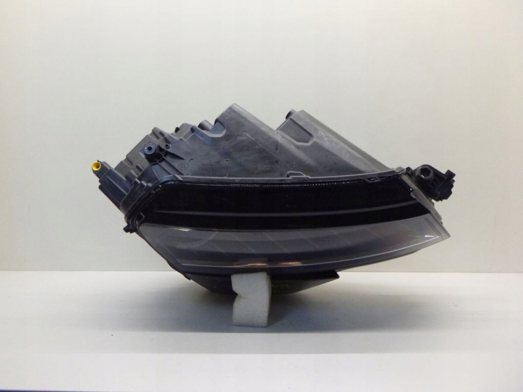 SKODA KAROQ FULL LED 17- light front right