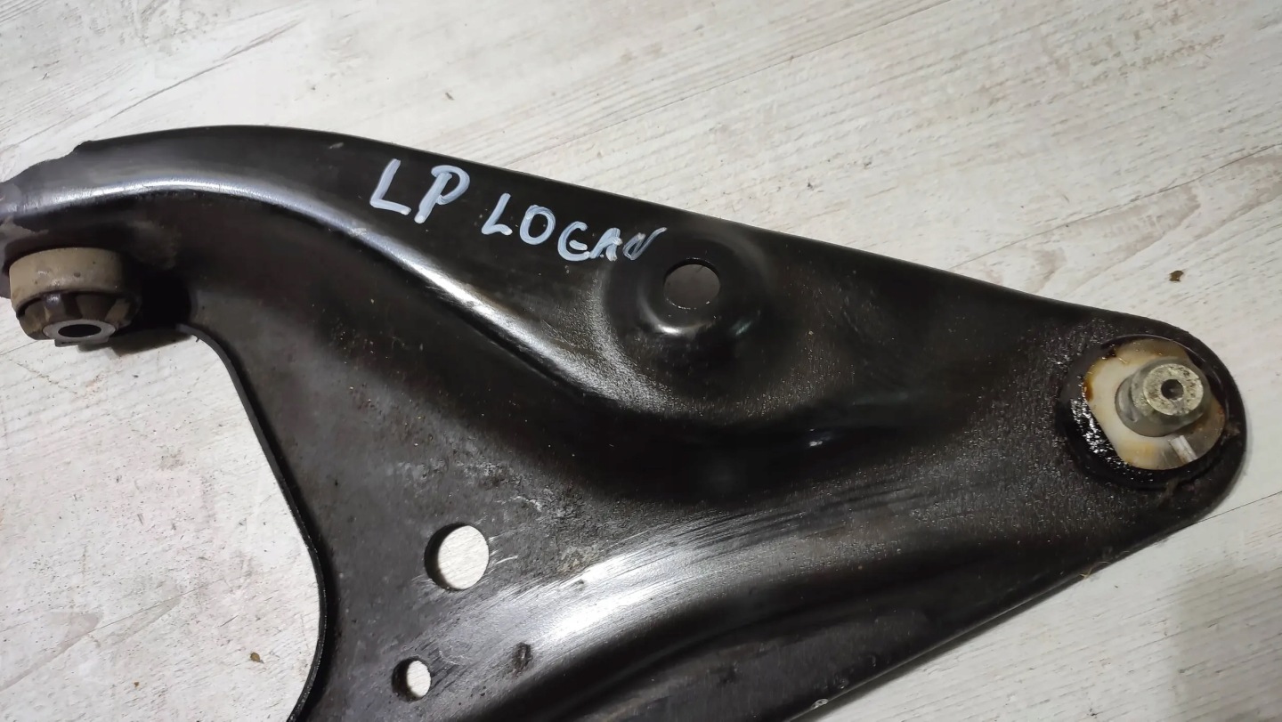 Dacia Logan II 2019r front side left arm